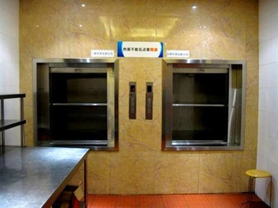 巴中传菜机 饭店餐梯、窗口式TWJ传菜梯与食堂杂物电梯的应用解析